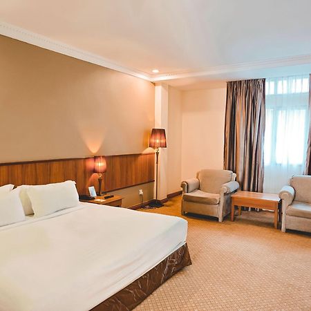 Starlodge Kampong Jerudong Esterno foto