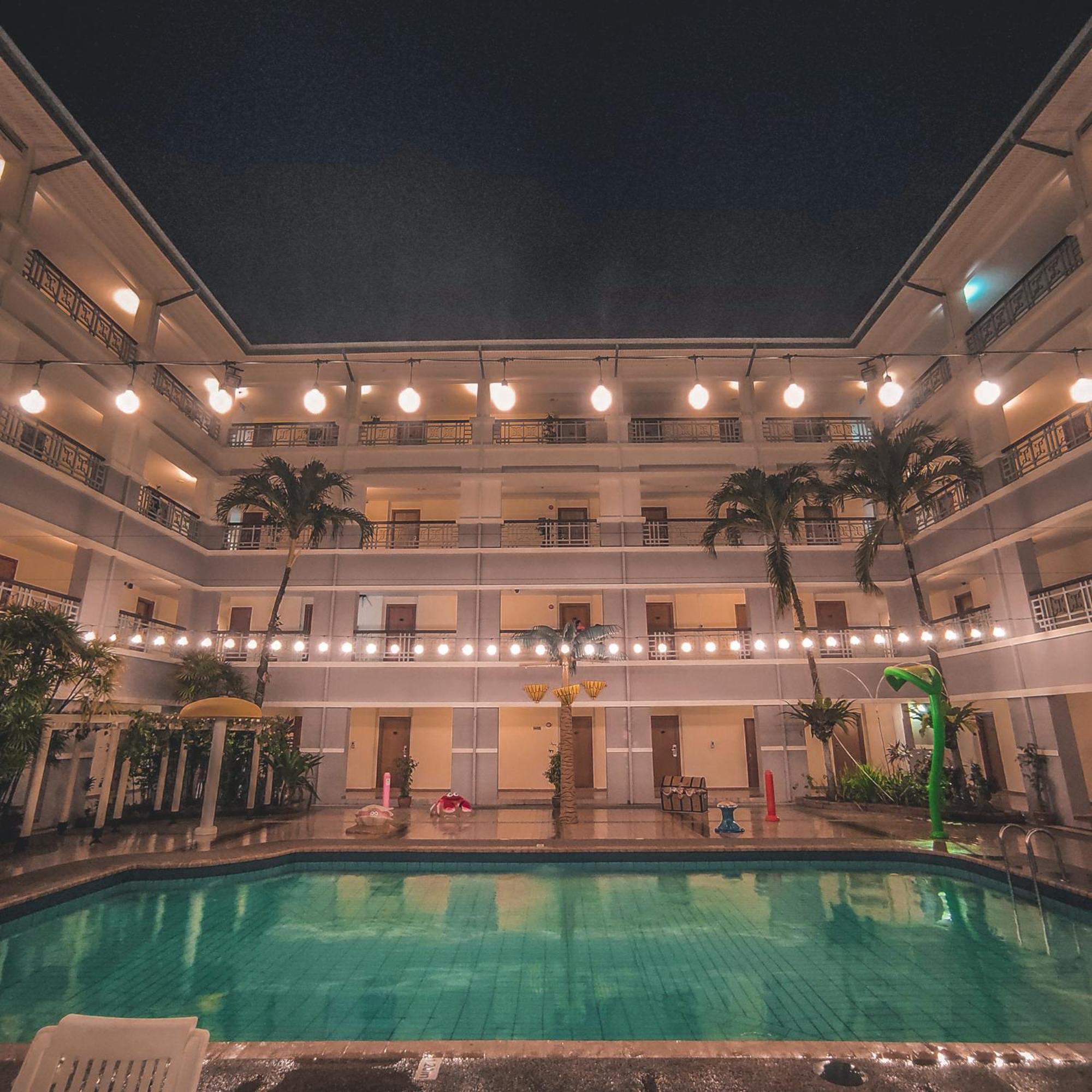 Starlodge Kampong Jerudong Esterno foto