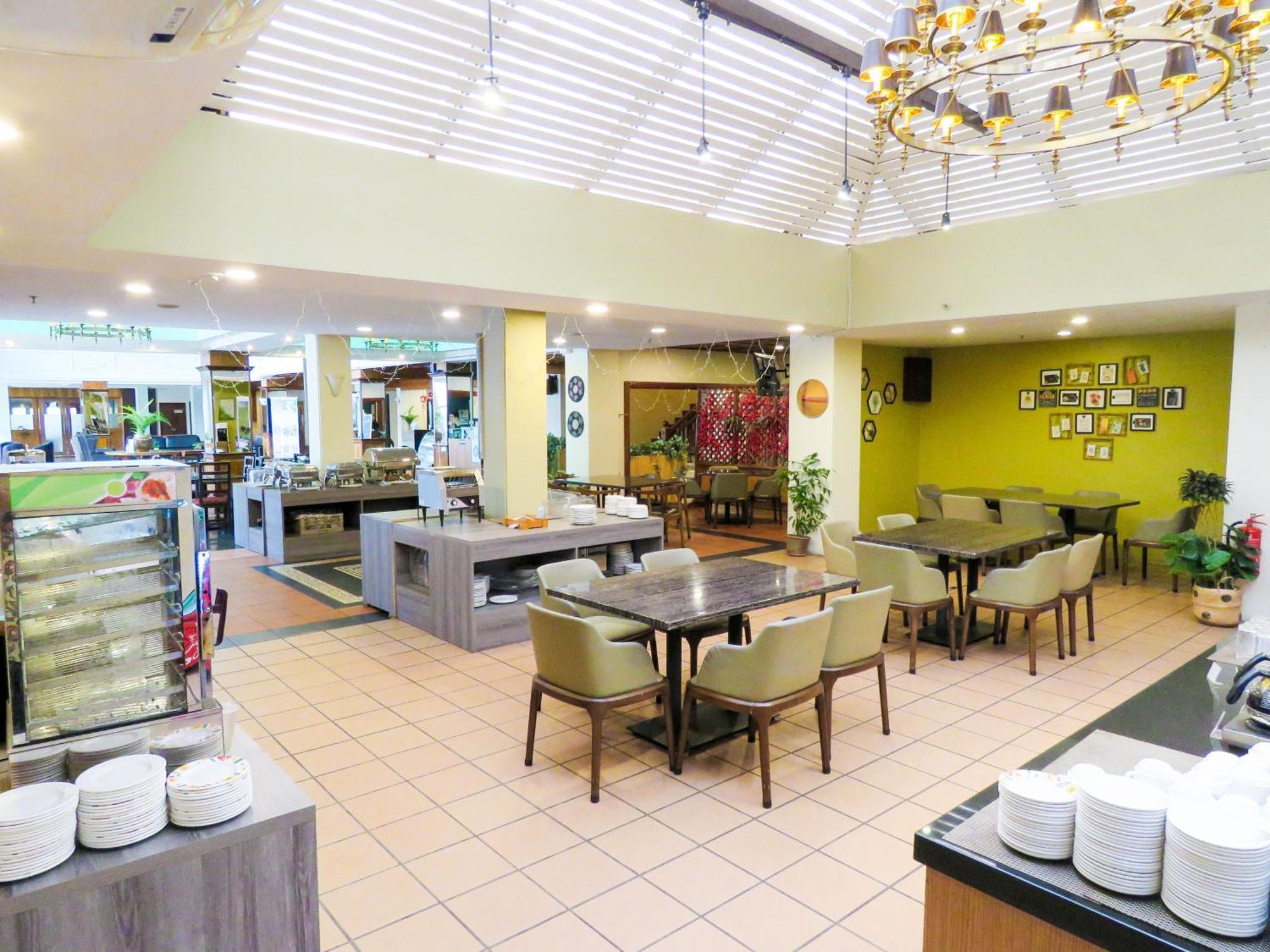 Starlodge Kampong Jerudong Esterno foto