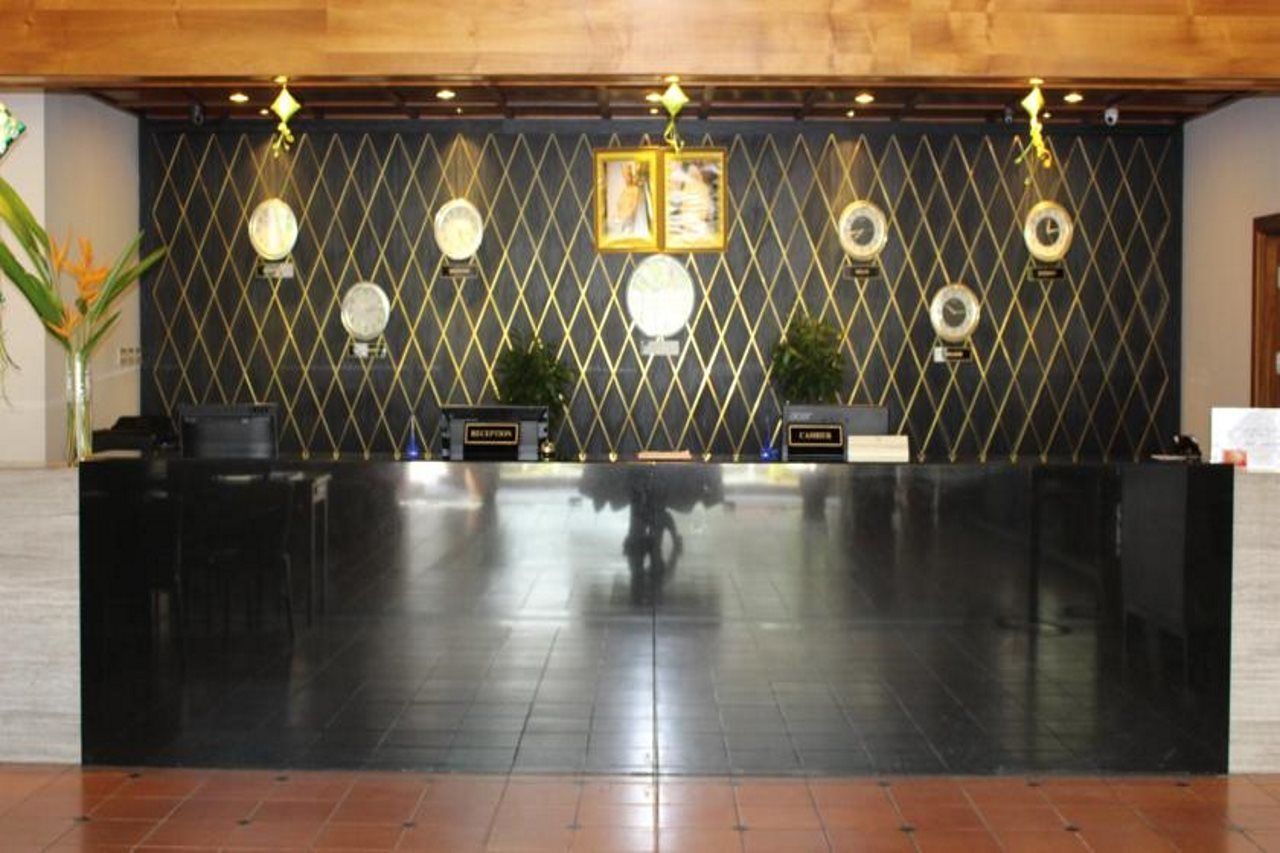 Starlodge Kampong Jerudong Esterno foto