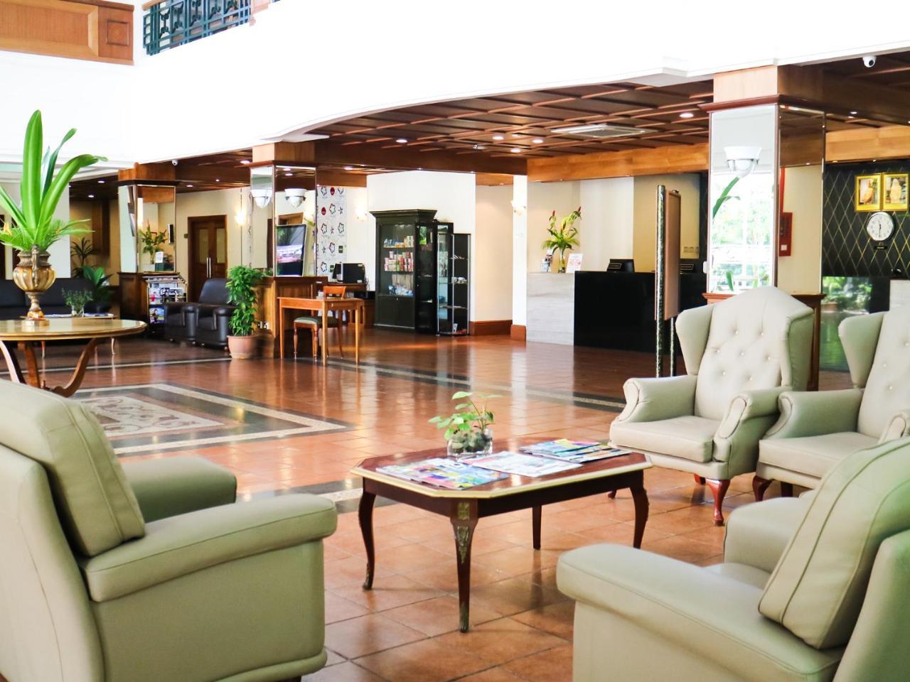 Starlodge Kampong Jerudong Esterno foto